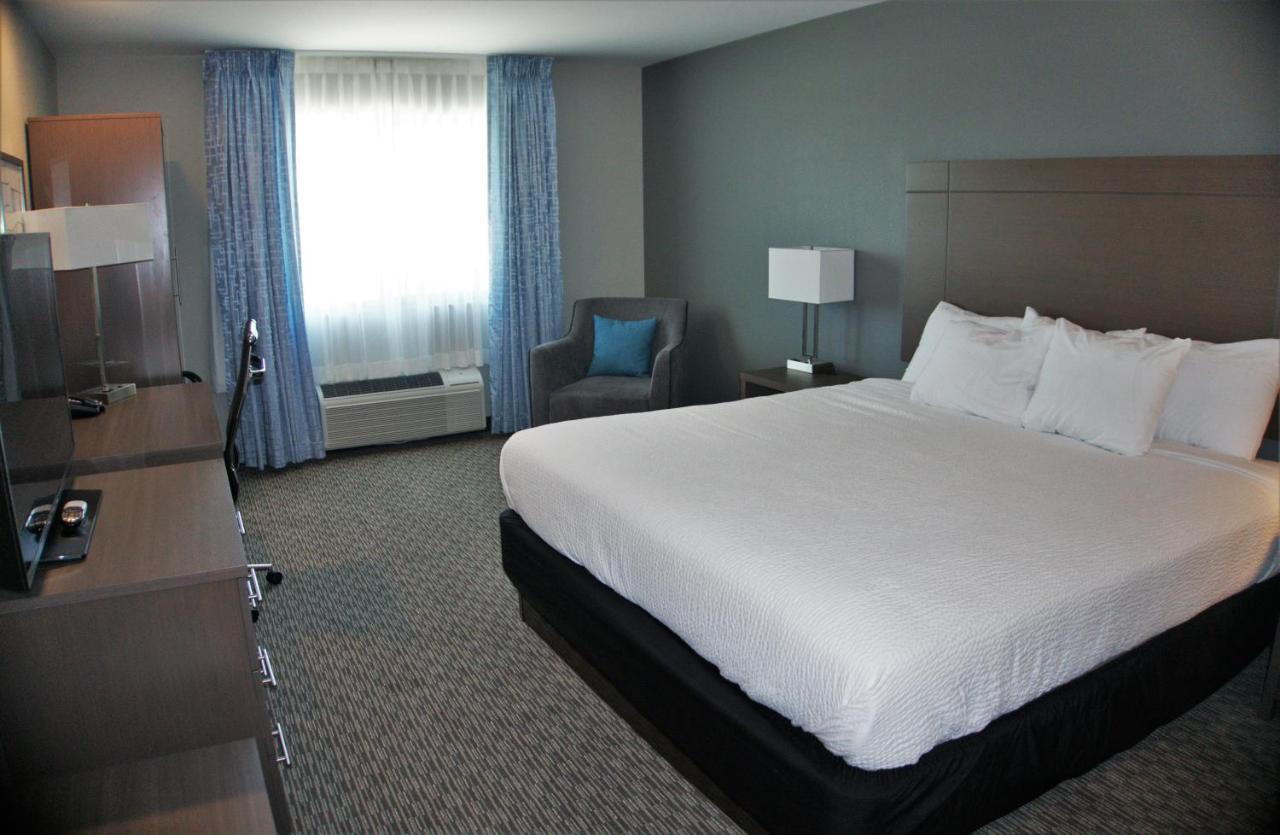 Brookstone Inn & Suites Fort Dodge Buitenkant foto